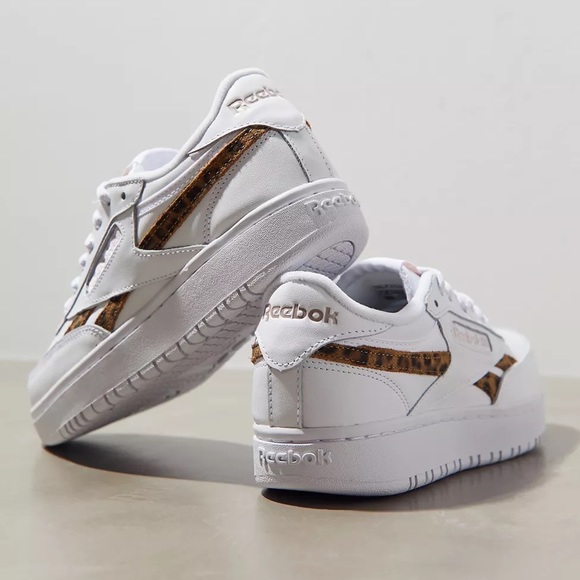 NWT Reebok Club C Double Geo Womens Sneaker - Picture 4 of 8